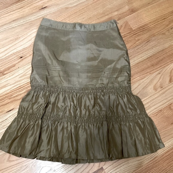 Banana Republic 100% Silk Midi Skirt Womens 4 gathered ruffles Champaign beige - Picture 2 of 12